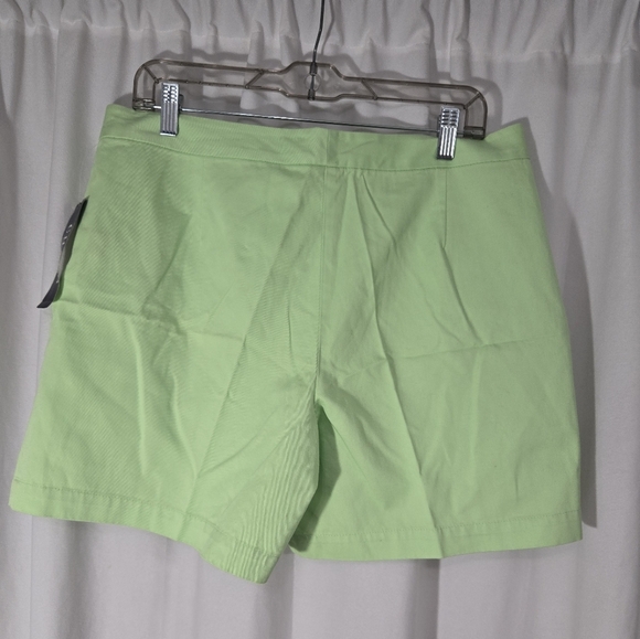Chaps Malibu Somerset Green Shorts NWT Sz 12 Gold Buckle - Picture 2 of 10
